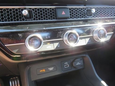 Used 2023 Honda Civic Sport image 22