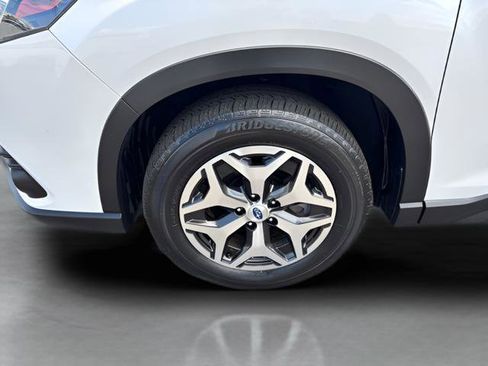 Used 2024 Subaru Forester Premium AWD/4WD image 22