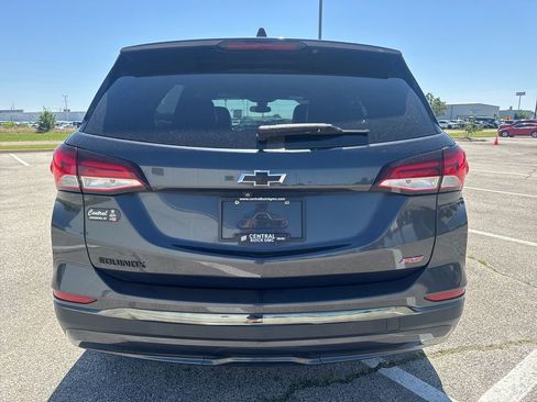 Used 2022 Chevrolet Equinox RS w/ RS Leather Package image 5