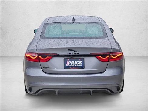 Used 2021 Jaguar XF SE RWD image 6