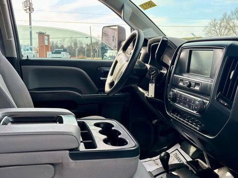 Used 2019 Chevrolet Silverado 2500 W/T w/ WT Convenience Package image 11