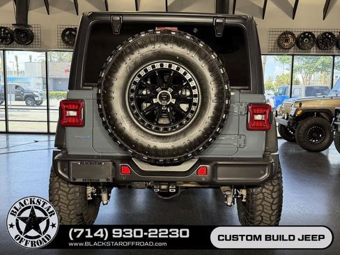 Used 2025 Jeep Wrangler Unlimited Rubicon 4xe w/ Safety Group AWD/4WD image 11