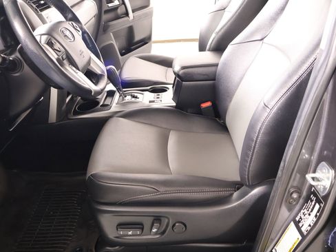 Used 2023 Toyota 4Runner SR5 Premium w/ Moonroof Package AWD/4WD image 13