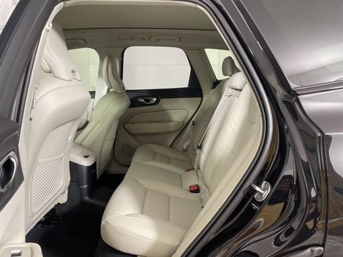 Certified 2025 Volvo XC60 T8 Plus w/ Protection Package Premier AWD/4WD image 34