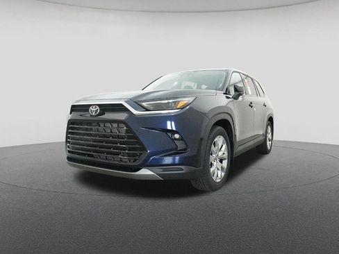 New 2026 Toyota Grand Highlander Limited image 32