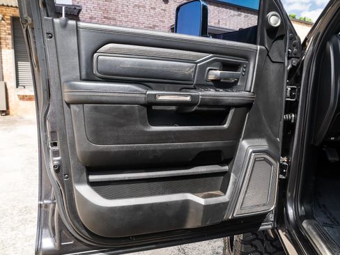 Used 2019 RAM 2500 Limited AWD/4WD image 24