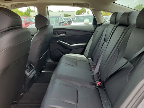 Used 2025 Honda Accord Touring image 12