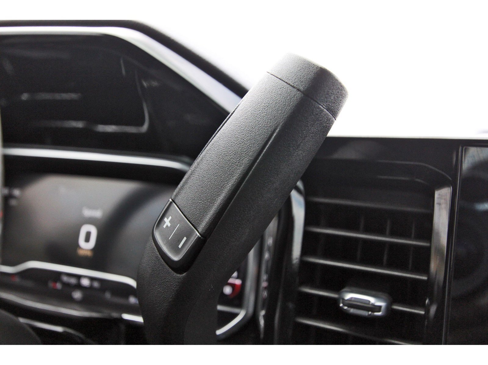 Used 2023 GMC Sierra 1500 SLE RWD image 18