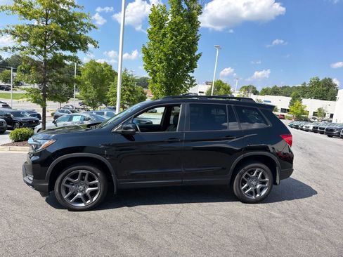 Used 2023 Honda Passport EX-L image 6