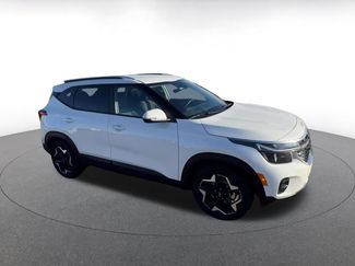 Used 2025 Kia Seltos S video 2