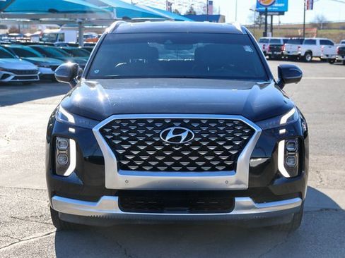 Used 2021 Hyundai Palisade Calligraphy image 2