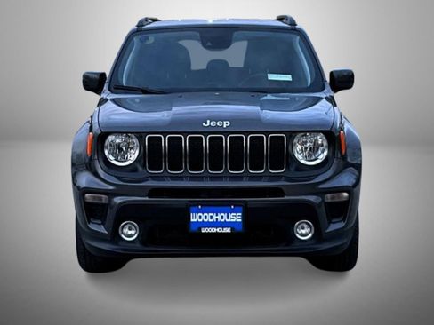 Used 2021 Jeep Renegade Latitude image 2