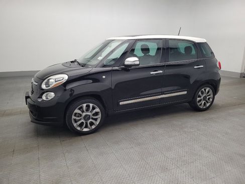 Used 2017 FIAT 500L Lounge w/ Premium Package image 2