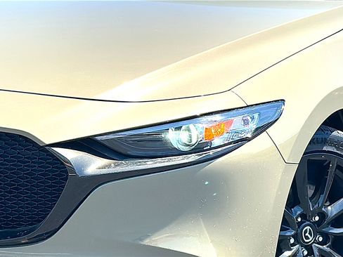 Used 2024 MAZDA MAZDA3 s AWD/4WD image 4