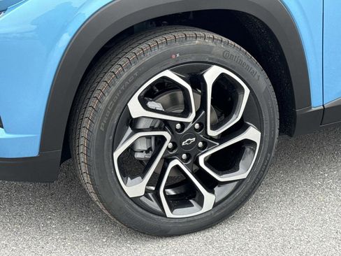 New 2026 Chevrolet Trax RS w/ Sunroof Package image 18