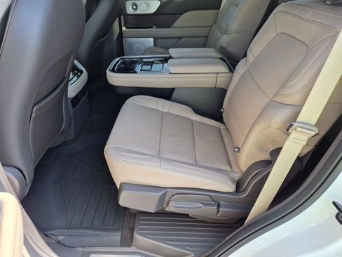 Used 2024 Lincoln Navigator Reserve AWD/4WD image 20