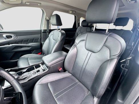 Certified 2023 Kia Sorento SX AWD/4WD image 24