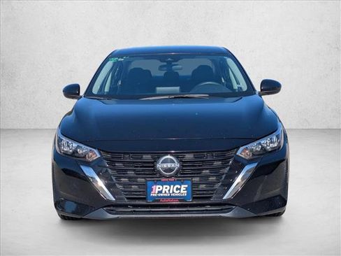 Used 2024 Nissan Sentra SV image 2