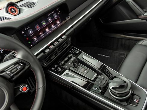 Certified 2026 Porsche 911 Carrera GTS RWD image 29