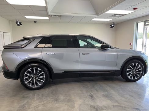 Certified 2024 Cadillac Lyriq Sport AWD/4WD image 8