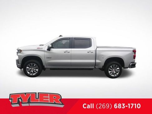Used 2019 Chevrolet Silverado 1500 LT w/ Texas Edition AWD/4WD image 4