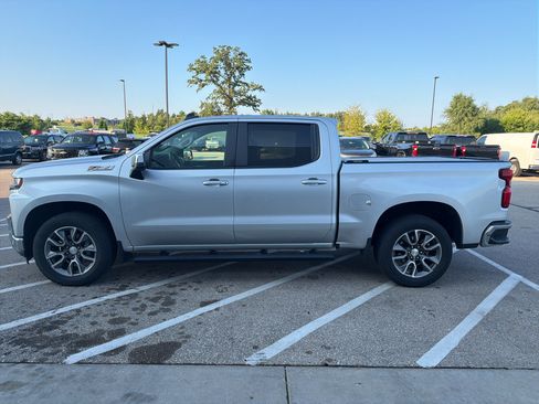 Used 2020 Chevrolet Silverado 1500 LT w/ All-Star Edition AWD/4WD image 2