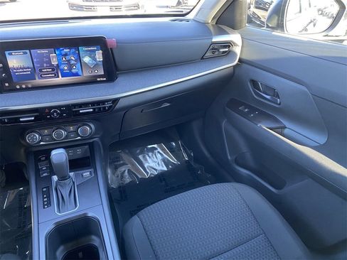 New 2026 Nissan Kicks S image 18