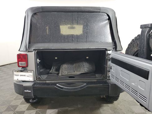 Used 2015 Jeep Wrangler Sport AWD/4WD image 8