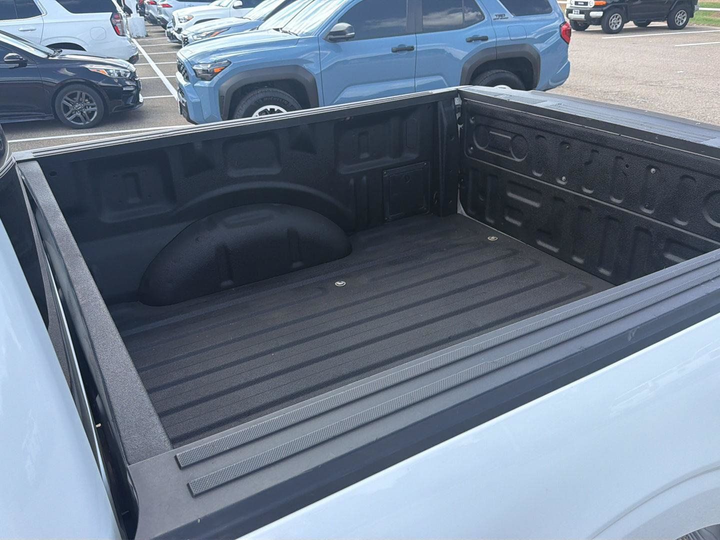 Used 2024 Ford F150 XLT w/ Tow/Haul Package AWD/4WD image 12