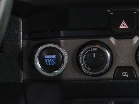 Used 2023 Toyota Tacoma TRD Sport AWD/4WD image 22