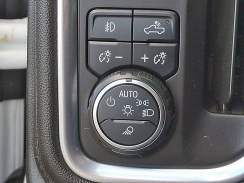 Used 2022 Chevrolet Silverado 1500 LTZ w/ LTZ Premium Package AWD/4WD image 24