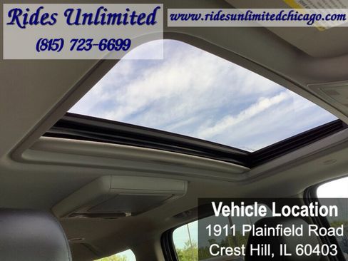 Used 2013 Chevrolet Suburban LT w/ Luxury Package AWD/4WD image 34