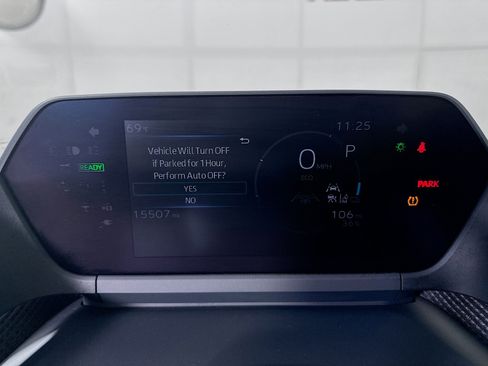 Used 2025 Toyota bZ4X FWD image 19