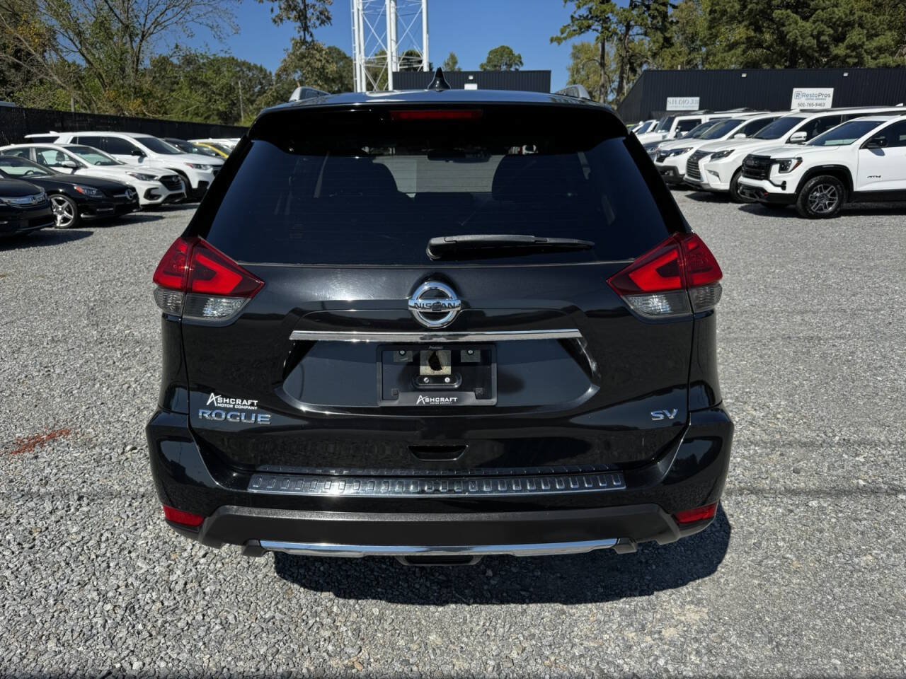 Used 2017 Nissan Rogue SV FWD image 8