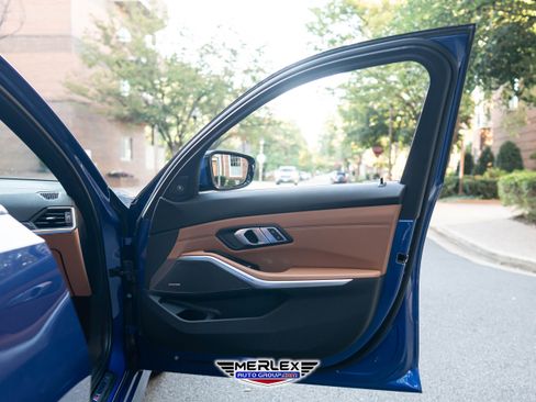 Used 2019 BMW 330i xDrive Sedan w/ M Sport Package image 44