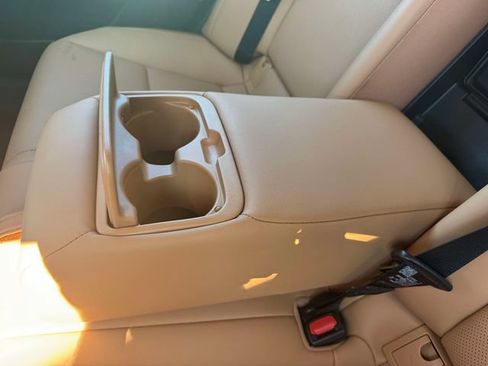 Used 2023 Lexus ES 350 w/ Premium Package FWD image 16