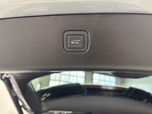 Used 2024 Chevrolet Blazer RS w/ Enhanced Convenience Package image 39