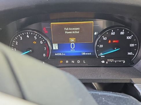 Used 2024 Ford Explorer XLT w/ Equipment Group 202A image 9