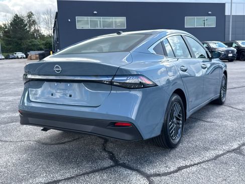 New 2027 Nissan Sentra SV FWD image 5