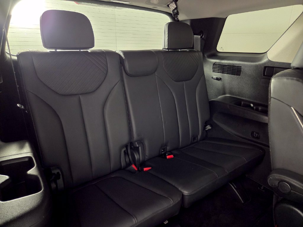 Used 2023 Hyundai Palisade SEL AWD/4WD image 29