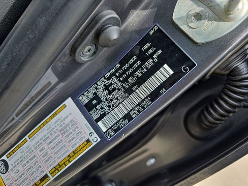 Used 2021 Toyota 4Runner Nightshade image 39