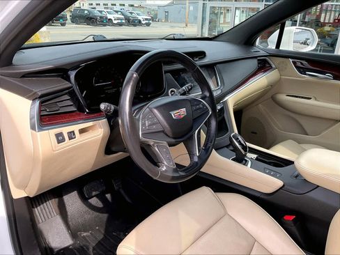 Used 2019 Cadillac XT5 Luxury AWD/4WD image 8