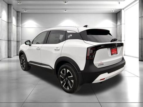 New 2026 Nissan Kicks SV w/ SV Premium Package image 5