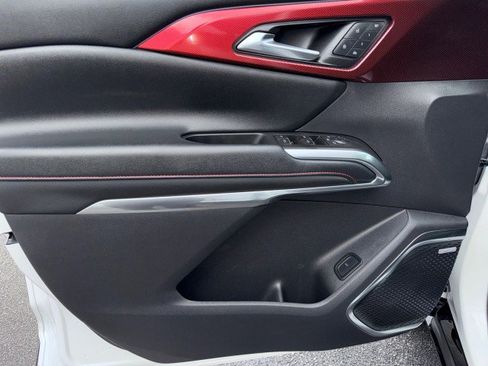 Used 2024 Chevrolet Traverse RS image 15