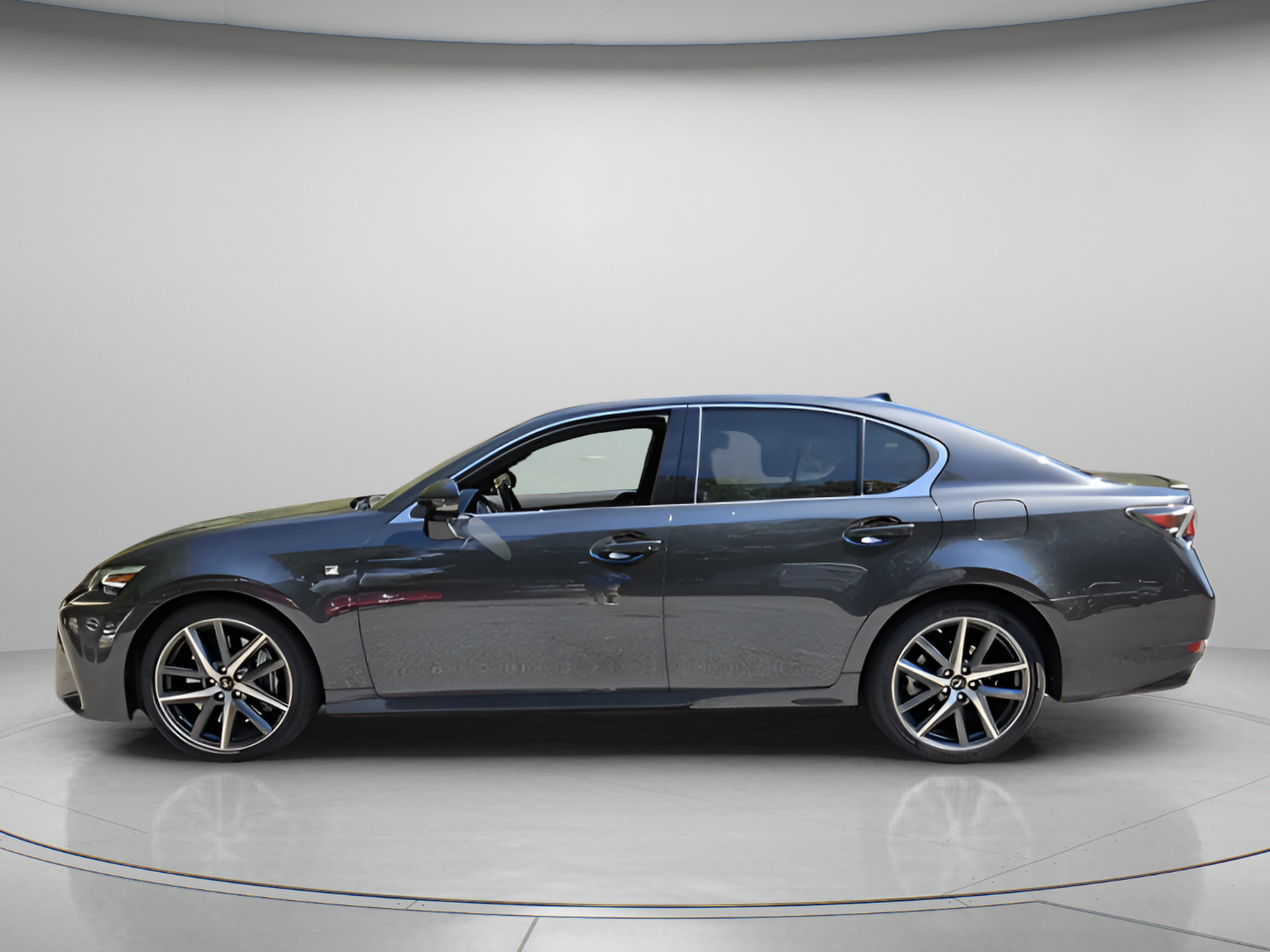 Used 2018 Lexus GS 350 F Sport RWD image 2
