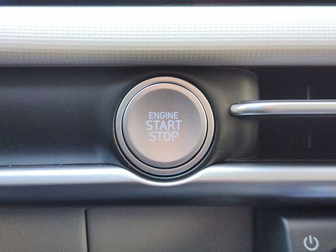 New 2026 Hyundai Tucson SE image 16