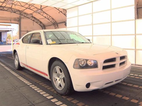 Used 2008 Dodge Charger SE RWD image 4