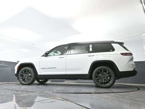 New 2025 Jeep Grand Cherokee L Limited w/ Trailer Tow Package image 51