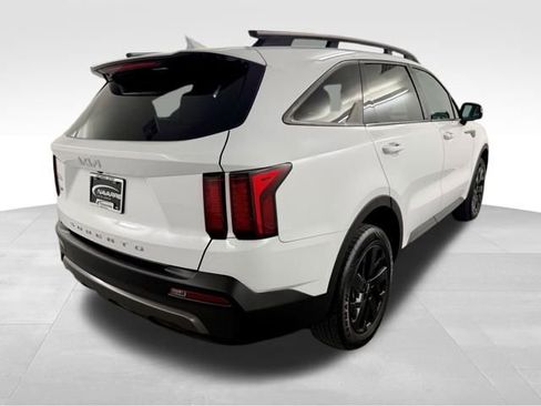 Used 2022 Kia Sorento S image 9