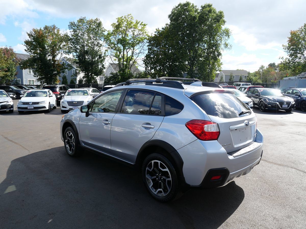 Used 2017 Subaru Crosstrek 2.0i Limited AWD/4WD image 4